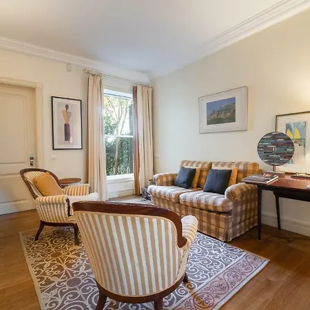 Luxury Ocean View Villa In Funchal-3