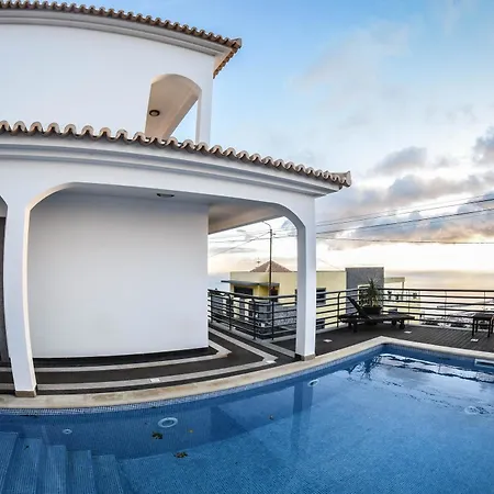 Villa With 3 Bedrooms In Funchal With Wonderful Sea View Private Poo-3