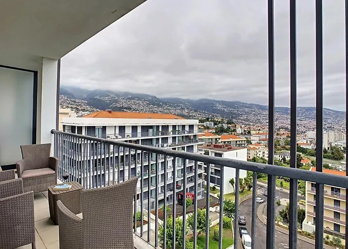 Gemini Apartment By Lovelystay Funchal 
