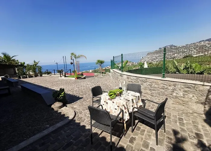 Villa Nova Madeira In Funchal Casa A And B