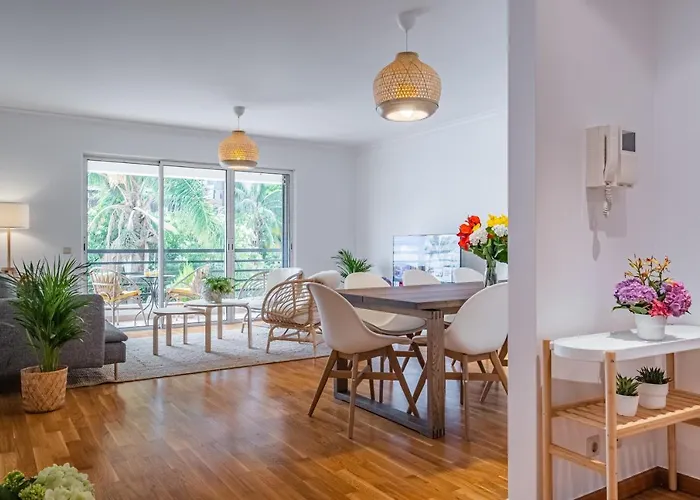 Lovely Apartment At The Best Location In Funchal aceita animais de estimação