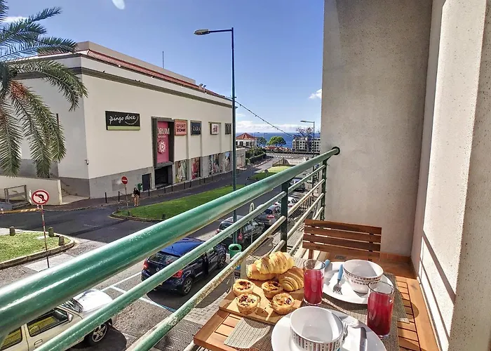 Theos Apartment By Lovelystay Funchal 