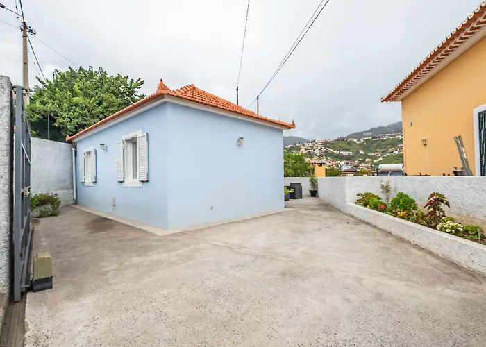 The Blue House Vila Funchal  que aceita animais de estimação