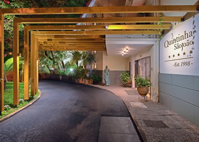 Hoteles de cinco estrellas en Funchal (Madeira) 